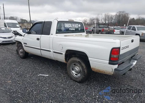 1998 Dodge Ram 2500 из США, поврежденный, VIN 1B7KC2365WJ193096